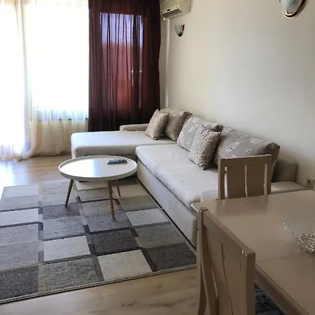 Sirena Sea View Apartmán *