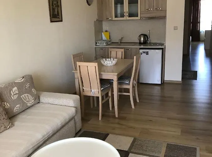 Sirena Sea View Apartment Golden Sands